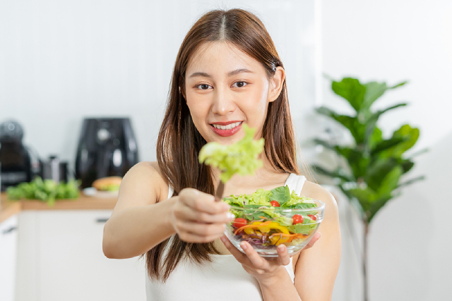5 Foods You Should Eat To Maintain Healthy Teeth And Gums 5 Foods You Should Eat To Maintain Healthy Teeth And Gums