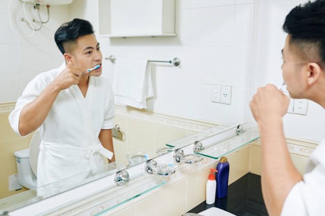 what are the disadvantages of lingual braces